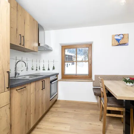 Central Top 5 Apartment *